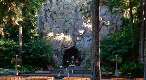 Oregon’s Shrine And Grotto, National Sanctuary of Our Sorrowful Mother Is A Work Of Art