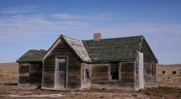 This Creepy Ghost Town In South Dakota Is The Stuff Nightmares Are Made Of