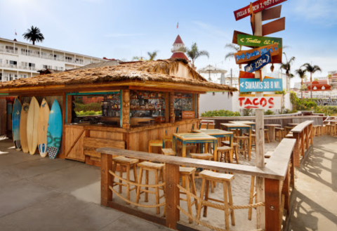 The Tiny Beach And Taco Shack In Southern California Serves Tacos To Die For