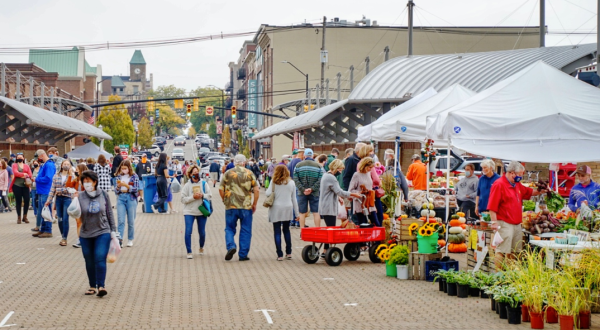 Holland’s Outdoor Farmers Market Is One Of The Freshest Winter Destinations In Michigan