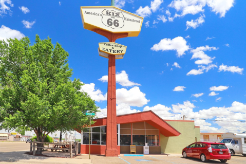 Enjoy An Old-Fashioned Burger At These 7 Underrated Route 66 Diners In New Mexico