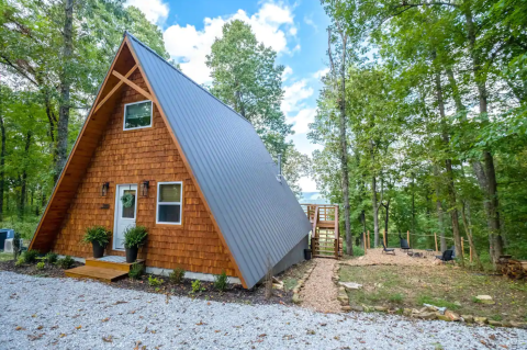 This A-Frame House In Arkansas Is An A-Mazing Getaway