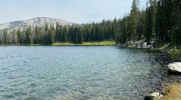 The Stunning Goodwin Lake Trail Is A Quiet Escape From Wyoming’s Busiest Tourist Towns