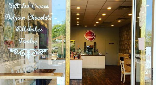 Crème & Chocolats Has The Most Decadent Hand-Dipped Soft Serve In Arizona