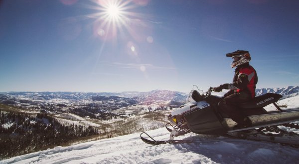 A Winter Adventure Awaits At Daniels Summit Lodge In Utah