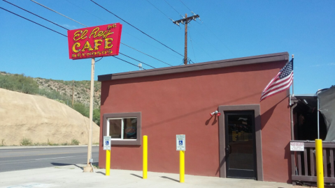 The Best Mexican Food Meal Of Your Life Awaits At J & R's El Rey In Small-Town Arizona