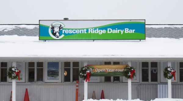 Crescent Ridge Dairy In Massachusetts Has Frozen Pudding Ice Cream That’s Made From A 50-Year-Old Recipe