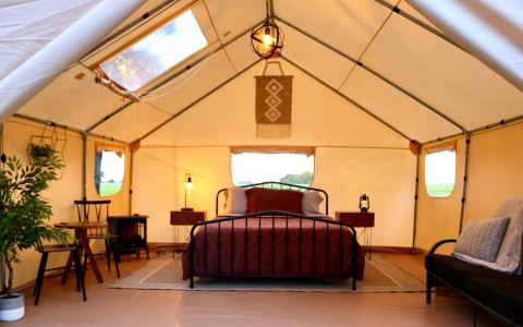 Go Waterfront Glamping In Oklahoma And Experience Camping Like Never Before