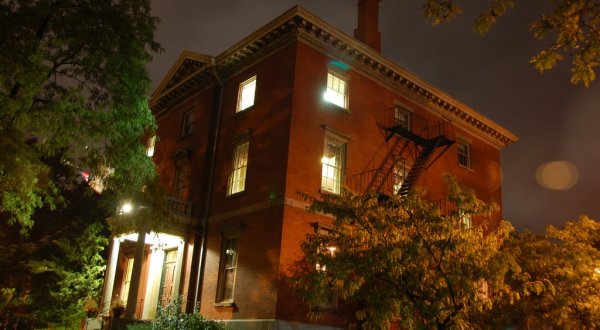 The Providence Ghost Tour In Rhode Island Is The Creepiest Thing You’ll Ever Do