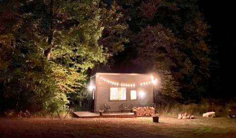 Go Glamping In Style At This Rustic Tiny Home In Rhode Island