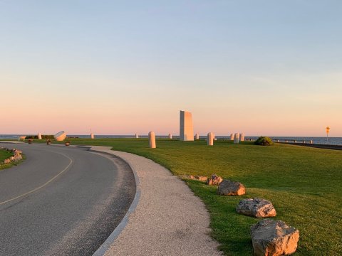 The Sunrises At Brenton Point State Park In Rhode Island Are Worth Waking Up Early For