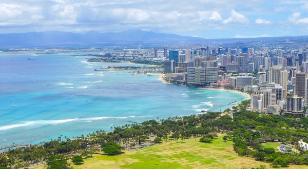 The Most-Photographed City Overlook In The Country Is Right Here On The Hawaiian Coast