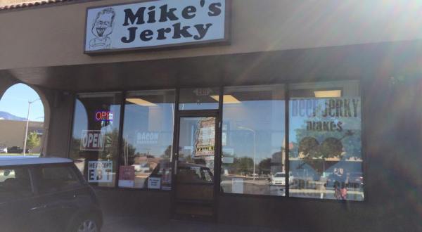 The Beef Jerky Outlet In New Mexico Where You’ll Find More Than 25 Tasty Varieties