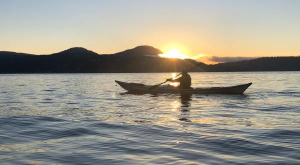 Take A Unique Sunset Kayak Tour Through The Illuminated Waters Of Washington