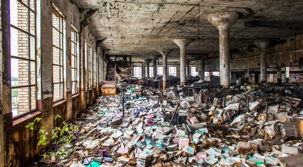 Everyone Should See What’s Inside The Walls Of This Abandoned Book Warehouse In Detroit