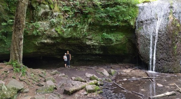 The Stephens Falls Trail In Wisconsin Is A 1/2-Mile Out-And-Back Hike With A Waterfall Finish