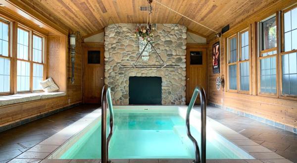 With A 20-Foot-Long Hot Tub, Adeline’s House Of Cool In Wisconsin Is The Ultimate Relaxation Destination