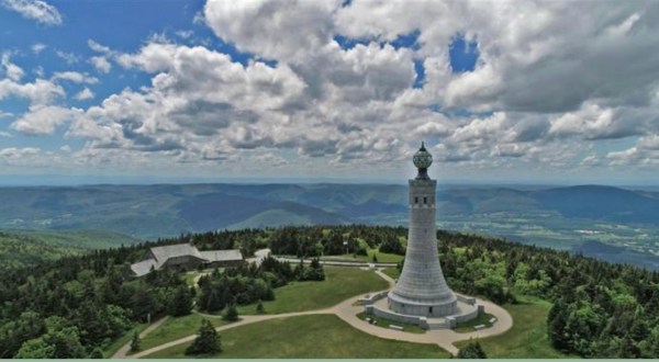 There’s A Breathtaking Hotel Tucked Away Inside Of Massachusetts’ Mount Greylock State Reservation