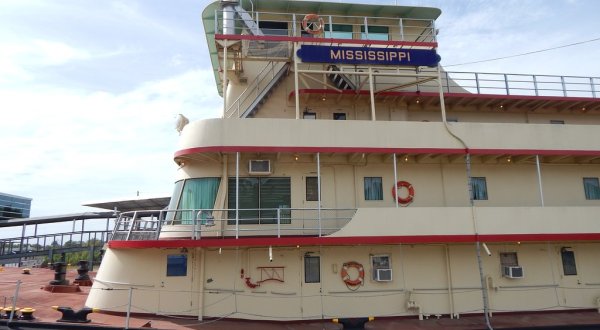 Hop Aboard A Real Motor Vessel Ship For An Adventure At The Lower Mississippi River Museum   