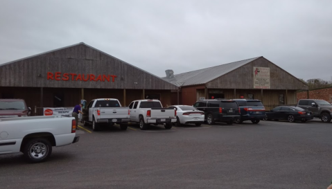 The Most Charming Grocery Store In Louisiana Is Also Home To Delicious Hot Plate Lunches
