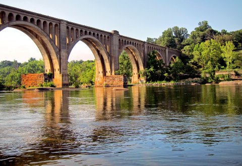 A Remarkable Bridge In Virginia, The James River Bridge Is A Historic Work Of Art