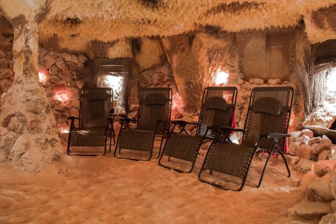 Relax All Your Worries Away At The Williamsburg Salt Spa, A Unique Salt Cave In Virginia