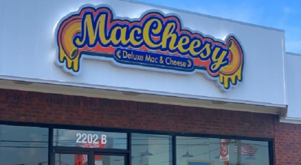 Experience An Epic Sugar Rush With An Outrageously Delicious Milkshake At MacCheesy In Missouri