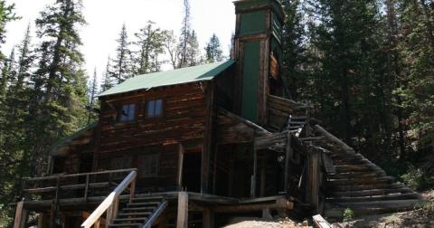 Visit These 10 Creepy Ghost Towns In Wyoming At Your Own Risk