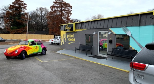 Enjoy Gourmet Grilled Cheese With Homemade Tomato Soup At This Funky Sandwich Shop In Alabama