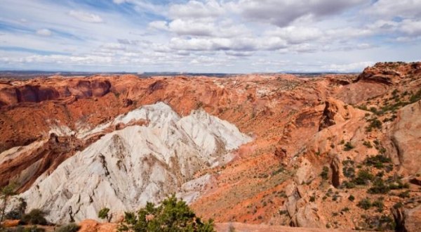 A Meteorite Hit Canyonlands National Park 60 Million Years Ago, Utah And The Result Is Otherworldy