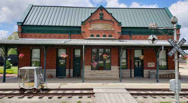There’s Only One Remaining Train Station Like This In All Of Iowa And It’s Magnificent