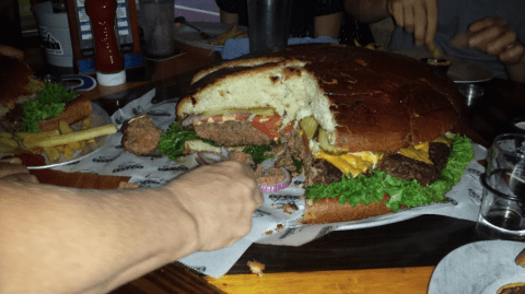 Home Of The 10-Pound Burger, Ford's Garage In Florida Shouldn't Be Passed Up