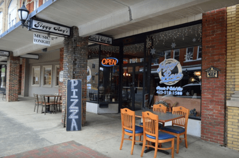 Enjoy Fresh, Hot Pizza And Live Local Bands At Jiggy Ray's Pizza In East Tennessee