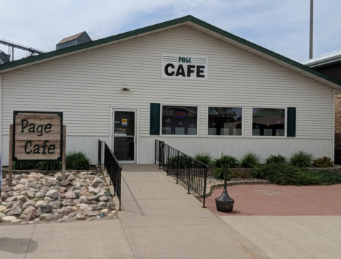 The Tiny Town Of Page, North Dakota Has A Cafe With Some Of The Best Pie You'll Ever Try