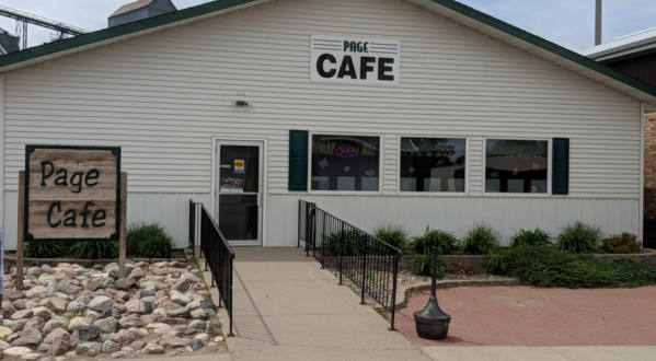 The Tiny Town Of Page, North Dakota Has A Cafe With Some Of The Best Pie You’ll Ever Try