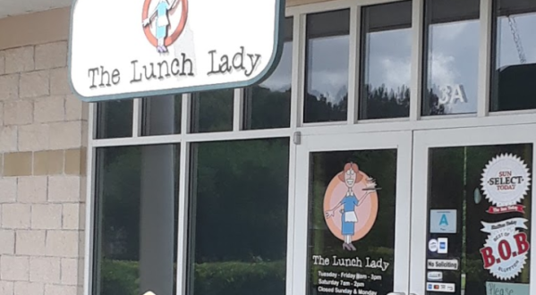No Bigger Than A Tack, The Lunch Lady Restaurant In South Carolina Delivers Gigantic Flavor