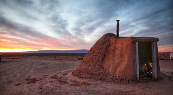 Stay In This Remote Navajo Hogan Near Arizona’s Grand Canyon To Unplug And Recharge