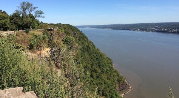 Escape To The Palisades For A Beautiful New Jersey Nature Scene
