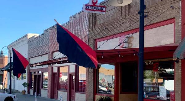 The Best Chicken Fried Steak In Oklahoma Can Be Found At The Red B Restaurant