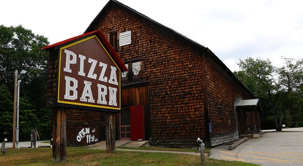 There’s A Restaurant In This 100-Year-Old Barn In New Hampshire And You’ll Want To Visit