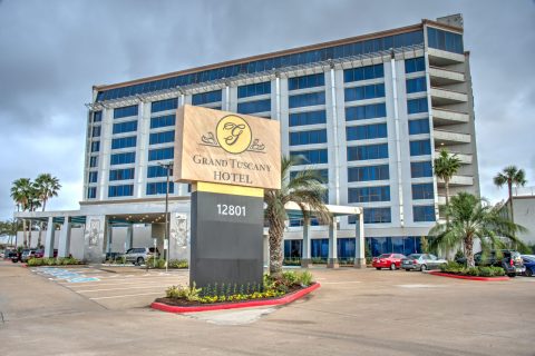 The Perfect Place For A Texas Staycation, Grand Tuscany Hotel Is An Island Oasis In The Big City