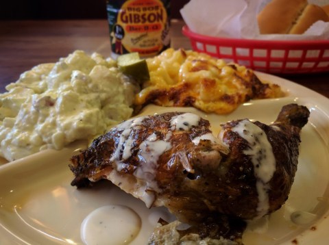 You're Not A True Alabamian Until You've Tried Chicken With White Barbecue Sauce, The State's Most Famous Dish