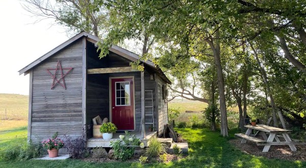 This Bunkhouse Airbnb In Nebraska Is The Ultimate Countryside Getaway