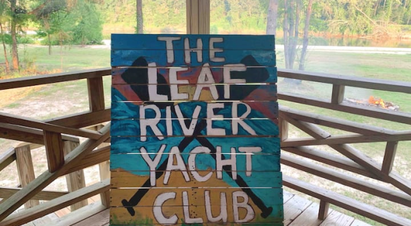 With A 1-Mile Sandbar, The Leaf River Yacht Club In Mississippi Is The Perfect Place To Escape The Summer Heat    