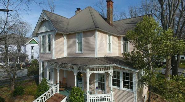Spend A Night In The Walker Inn, A Beautifully Restored 19th-Century Victorian Home In Tennessee