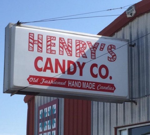 The Absolutely Whimsical Candy Store In Kansas, Henry’s Candy Co. Will Make You Feel Like A Kid Again