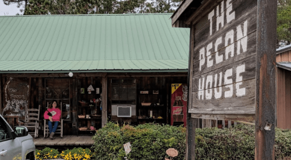 Treat Yourself With A Visit To The Pecan House In Mississippi     