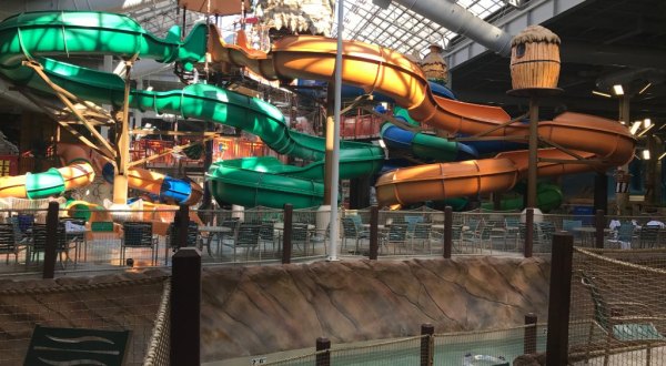 No Winter Is Complete Without A Trip To Pennsylvania’s Biggest Indoor Water Park, Kalahari Waterpark