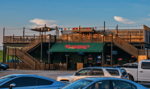 Burgers, Po'boys, and Waterfront Views Await You At The Rivershack Near New Orleans