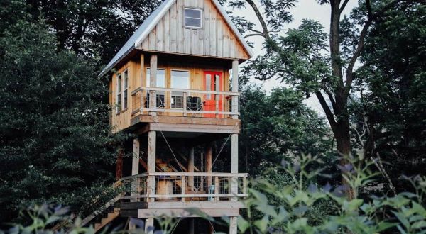 Go Off The Grid For You Next Ohio Adventure At Tullihas In The Trees Treehouse